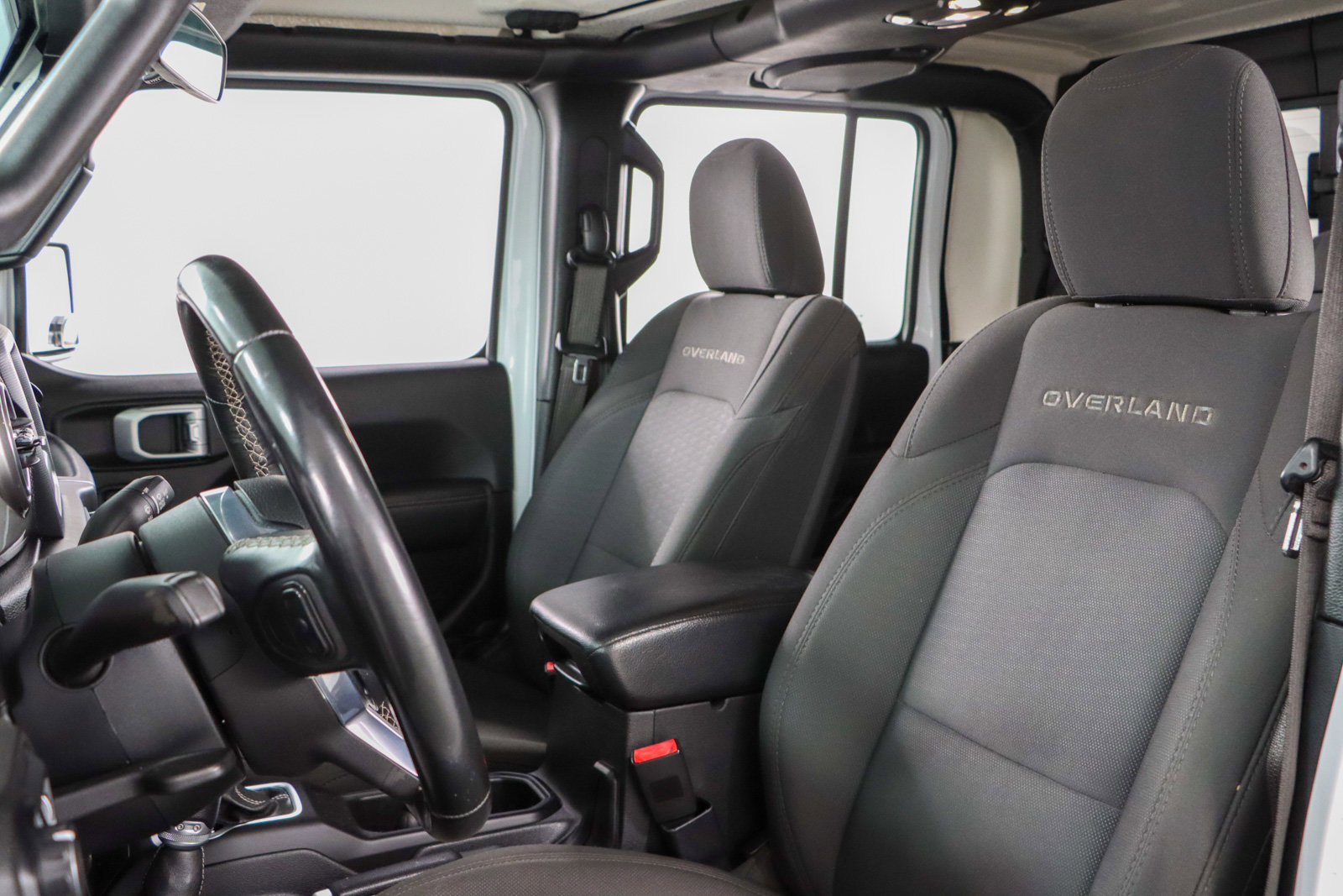 Used 2020 Jeep Gladiator Overland image 23