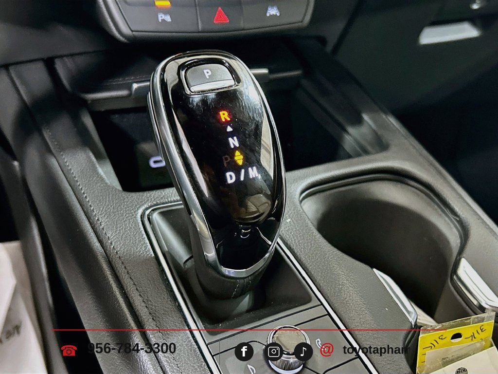 Used 2024 Cadillac XT4 Luxury FWD image 16
