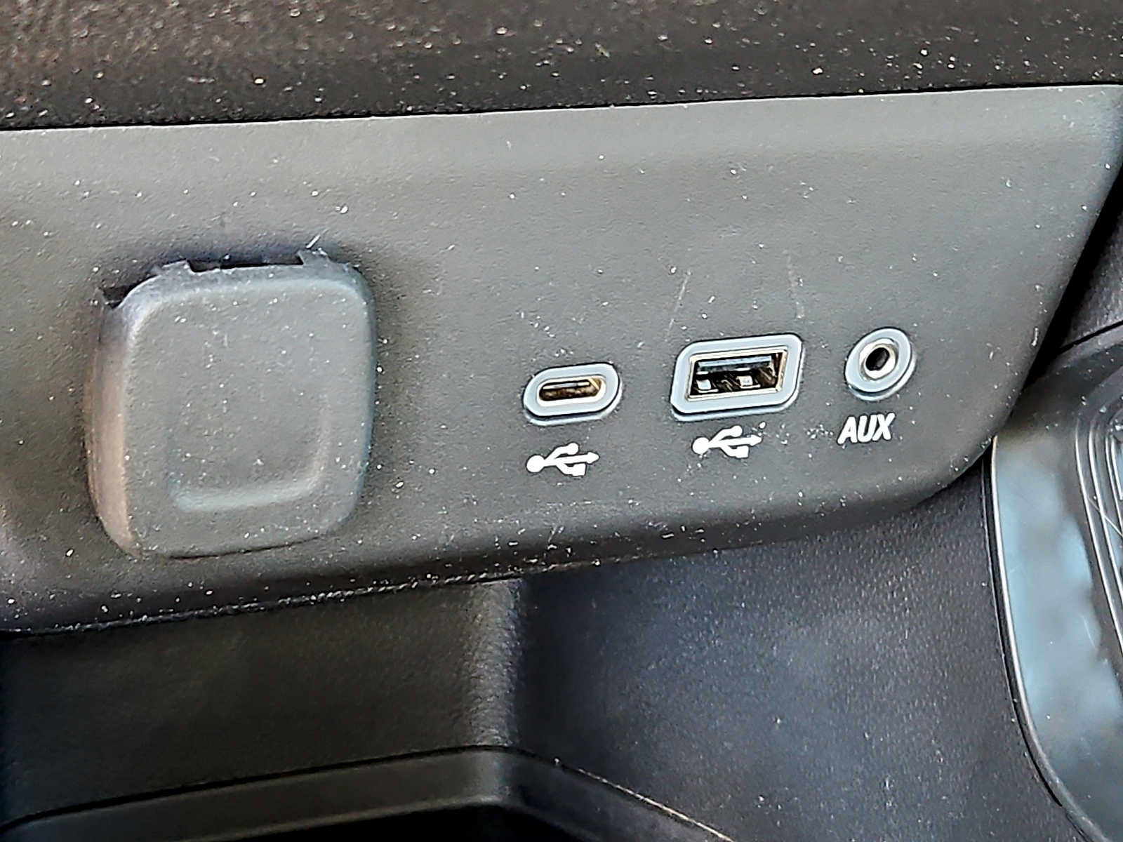 Used 2023 Chevrolet TrailBlazer LT w/ Convenience Package AWD/4WD image 25