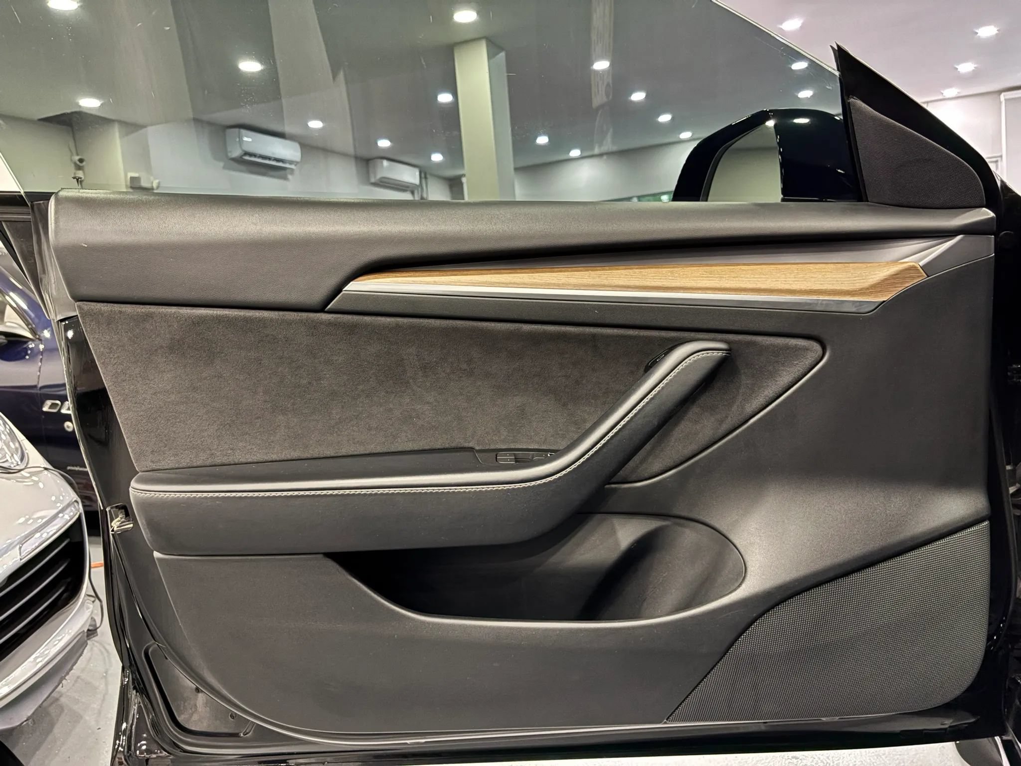 Used 2021 Tesla Model 3 Standard Range RWD image 34