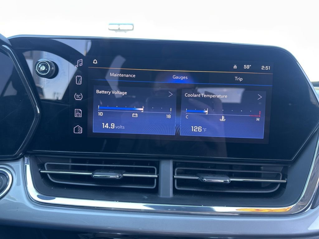 Used 2025 Chevrolet Trax LT FWD image 35