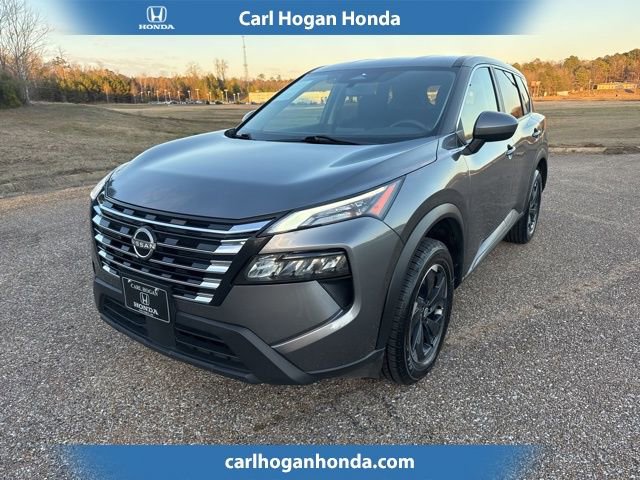 Used 2024 Nissan Rogue SV