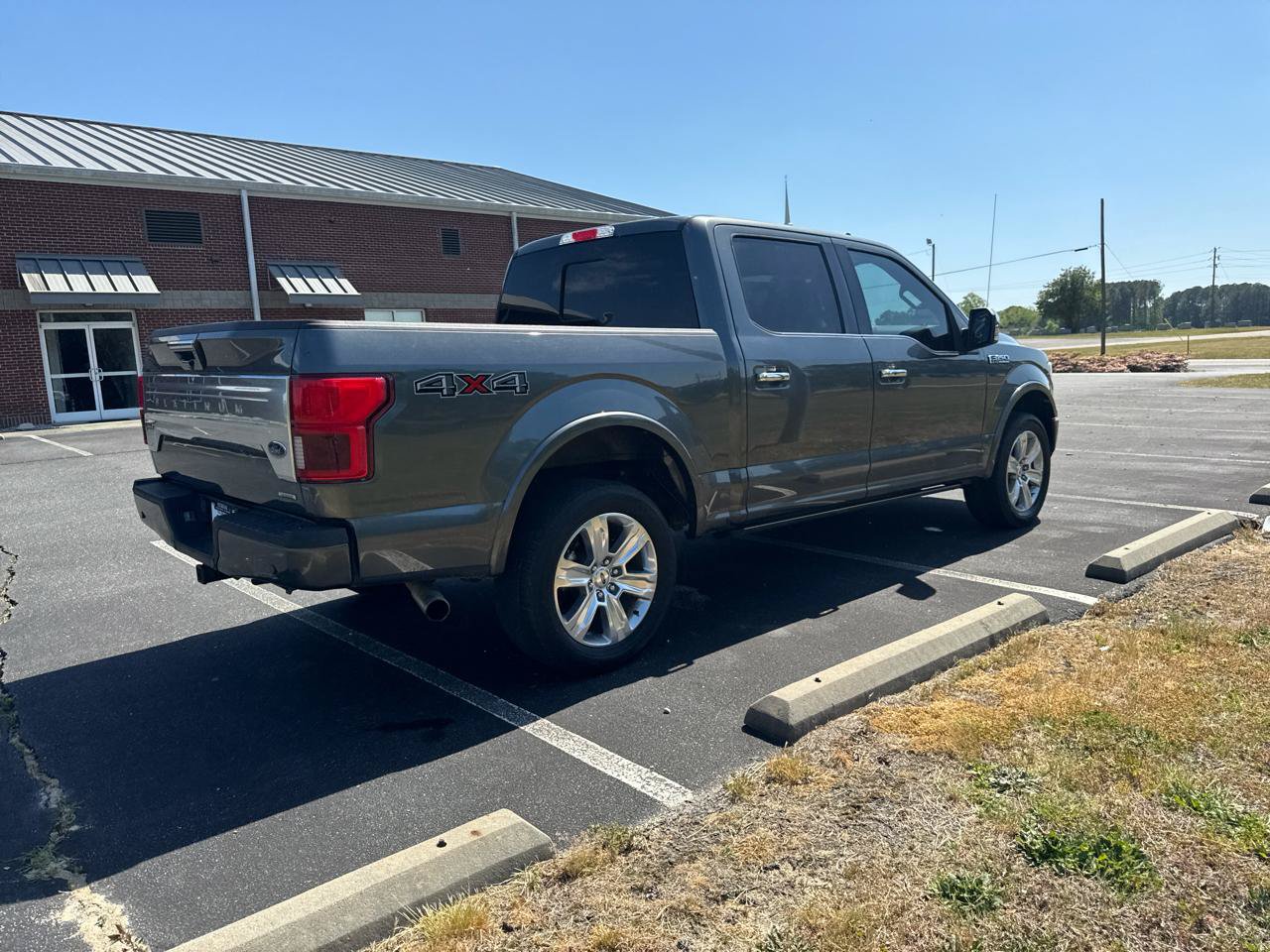 Used 2019 Ford F150 Platinum AWD/4WD image 6