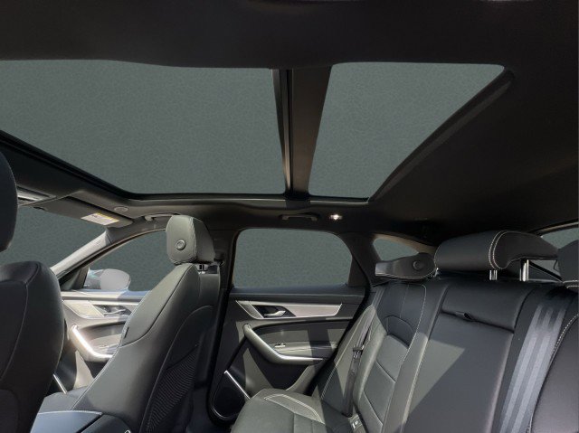 New 2026 Jaguar F-PACE R-Dynamic S image 21