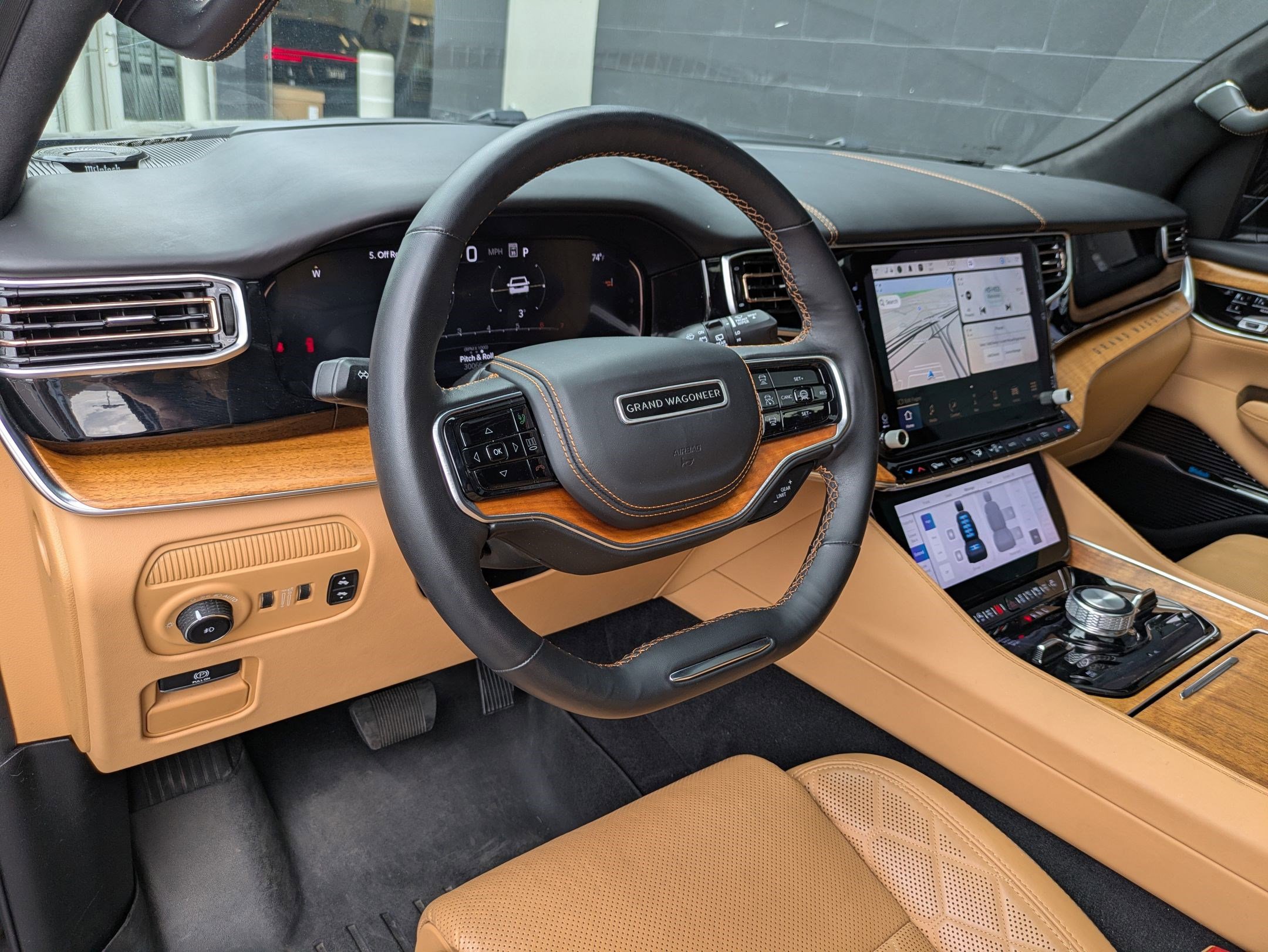 Used 2023 Jeep Grand Wagoneer Series III w/ Rear Seat Video Group 1 image 11