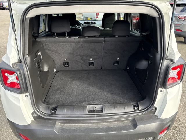 Used 2023 Jeep Renegade Latitude image 15