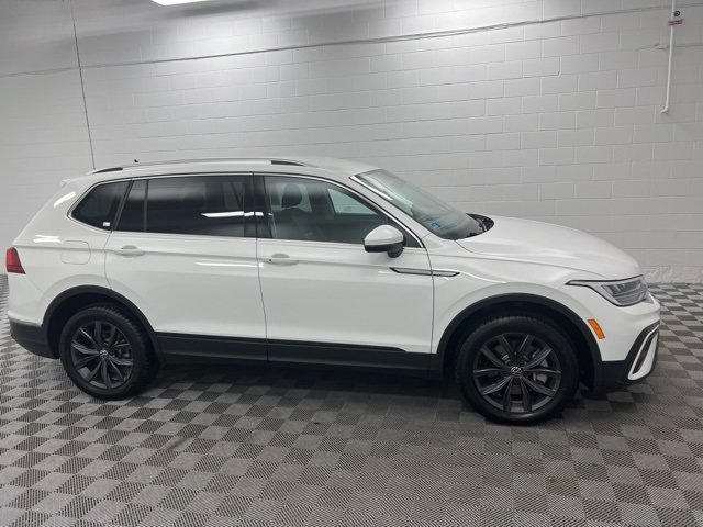 Used 2022 Volkswagen Tiguan SE image 4
