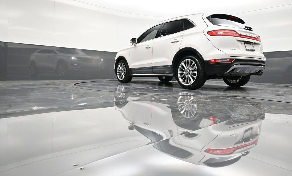 Used 2017 Lincoln MKC Reserve image 22
