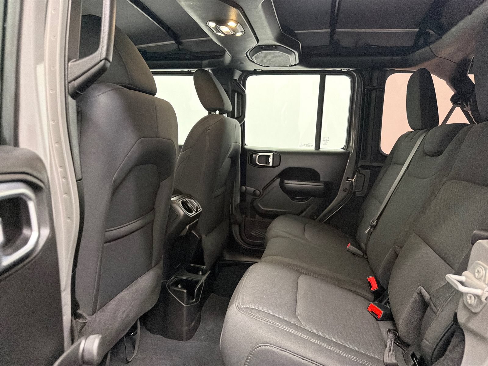 Used 2022 Jeep Wrangler Unlimited Sport AWD/4WD image 17