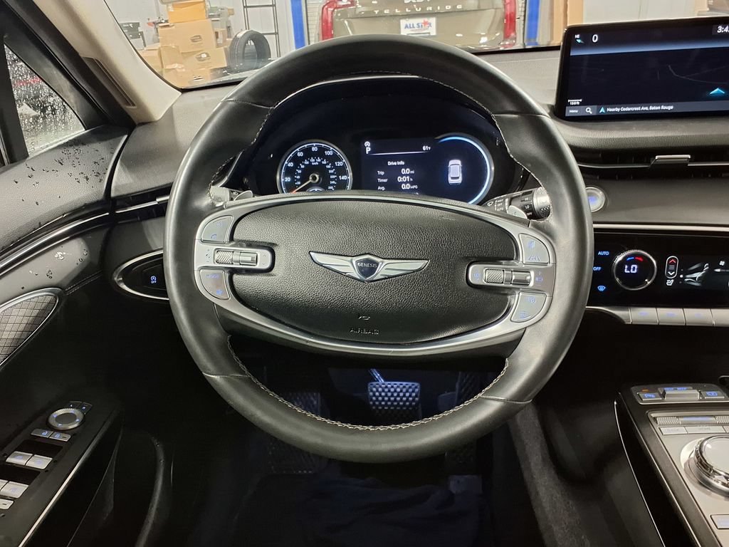 Used 2025 Genesis GV70 2.5T AWD/4WD image 19