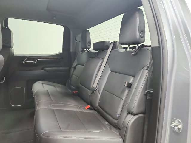 Used 2025 GMC Sierra 1500 SLT w/ SLT Premium Package AWD/4WD image 12