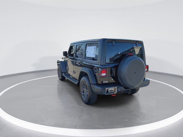 Used 2023 Jeep Wrangler Sport image 7