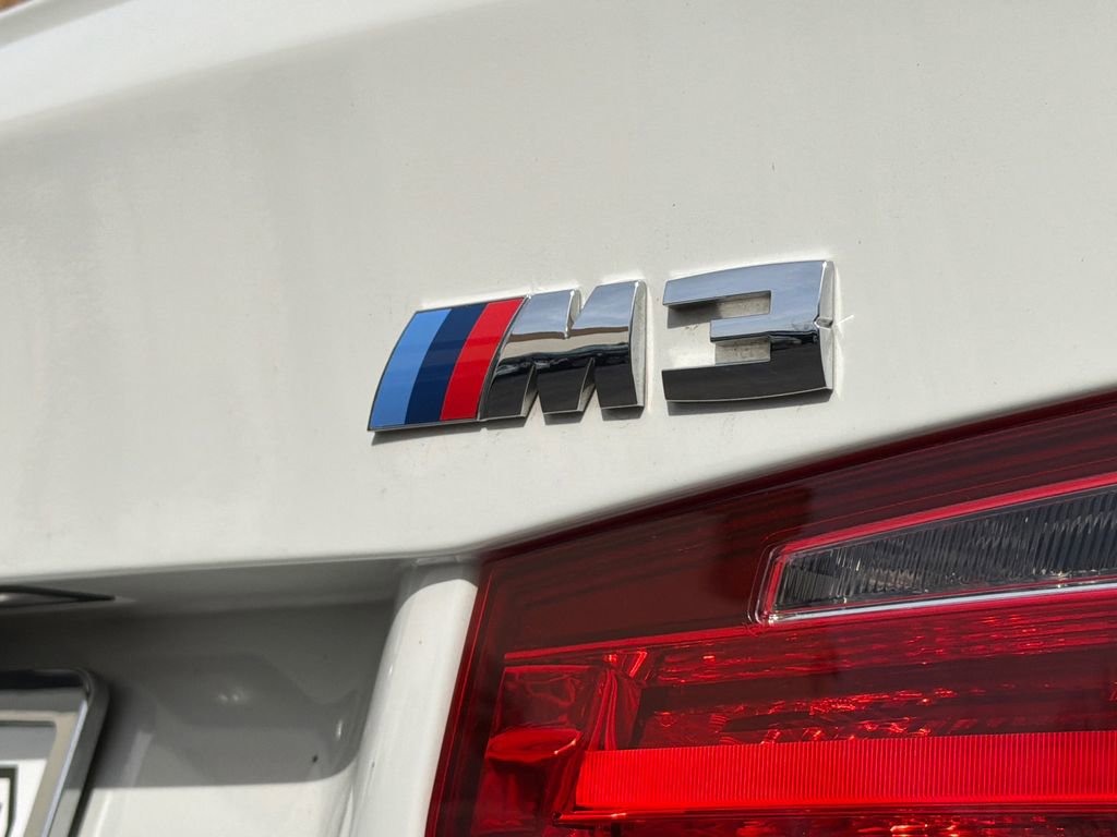 Used 2015 BMW M3 image 9