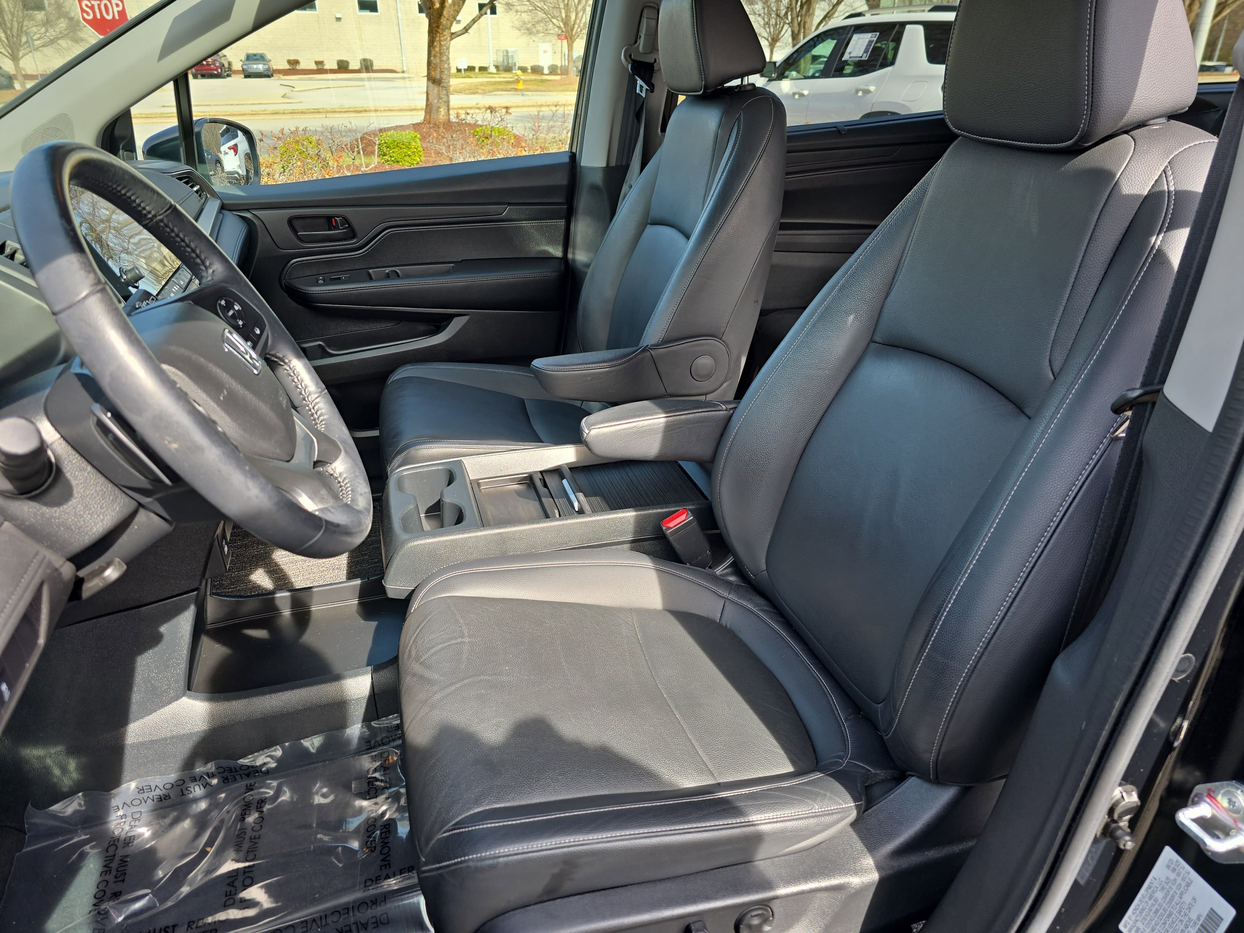 Used 2023 Honda Odyssey EX-L image 17