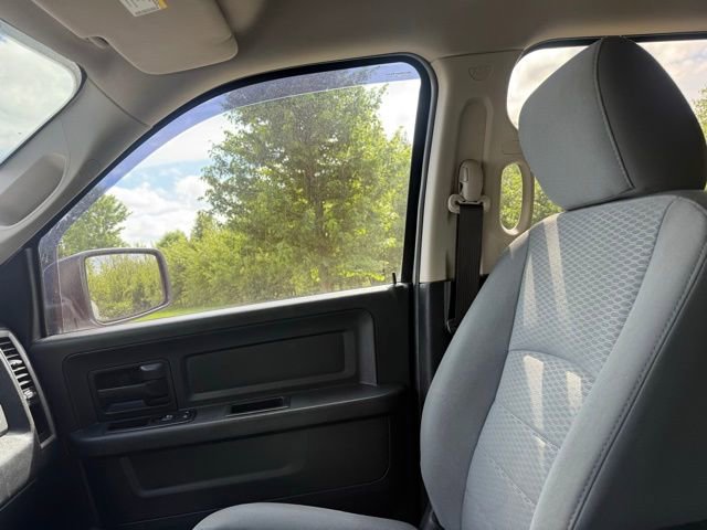 Used 2015 RAM 2500 Tradesman w/ Chrome Appearance Group AWD/4WD image 28