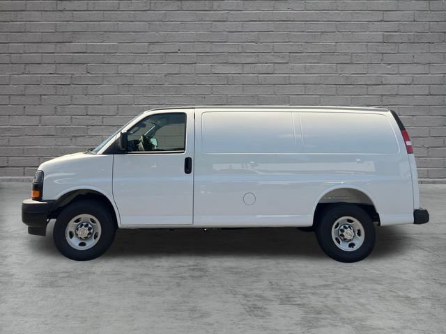 New 2026 Chevrolet Express 3500 w/ Driver Convenience Package RWD image 4