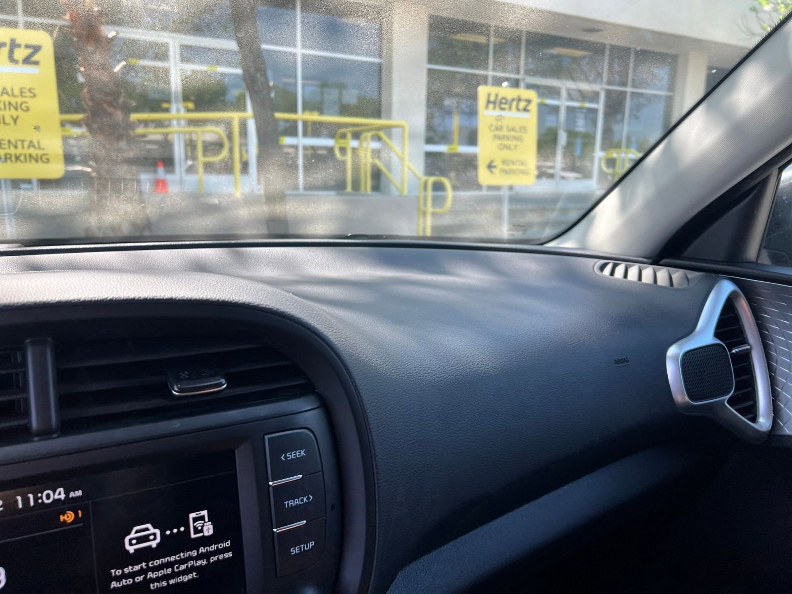 Used 2025 Kia Soul LX w/ LX Technology Package image 33