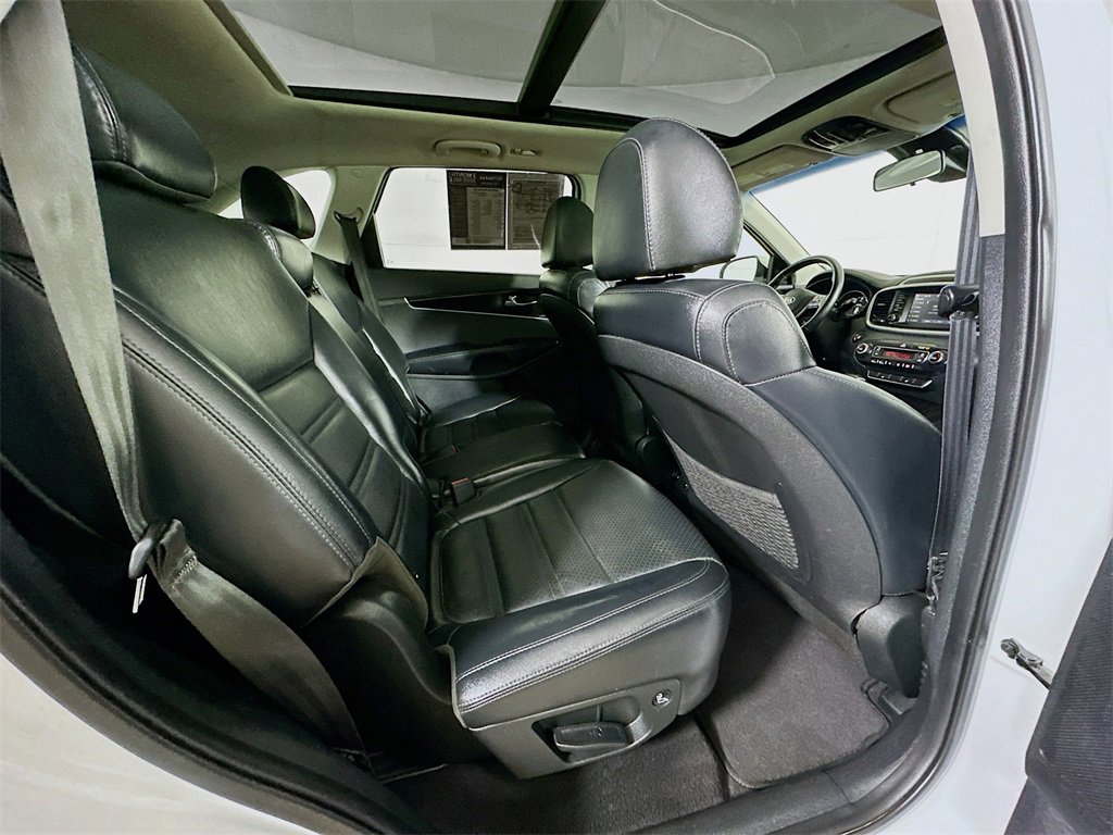 Used 2020 Kia Sorento EX image 9