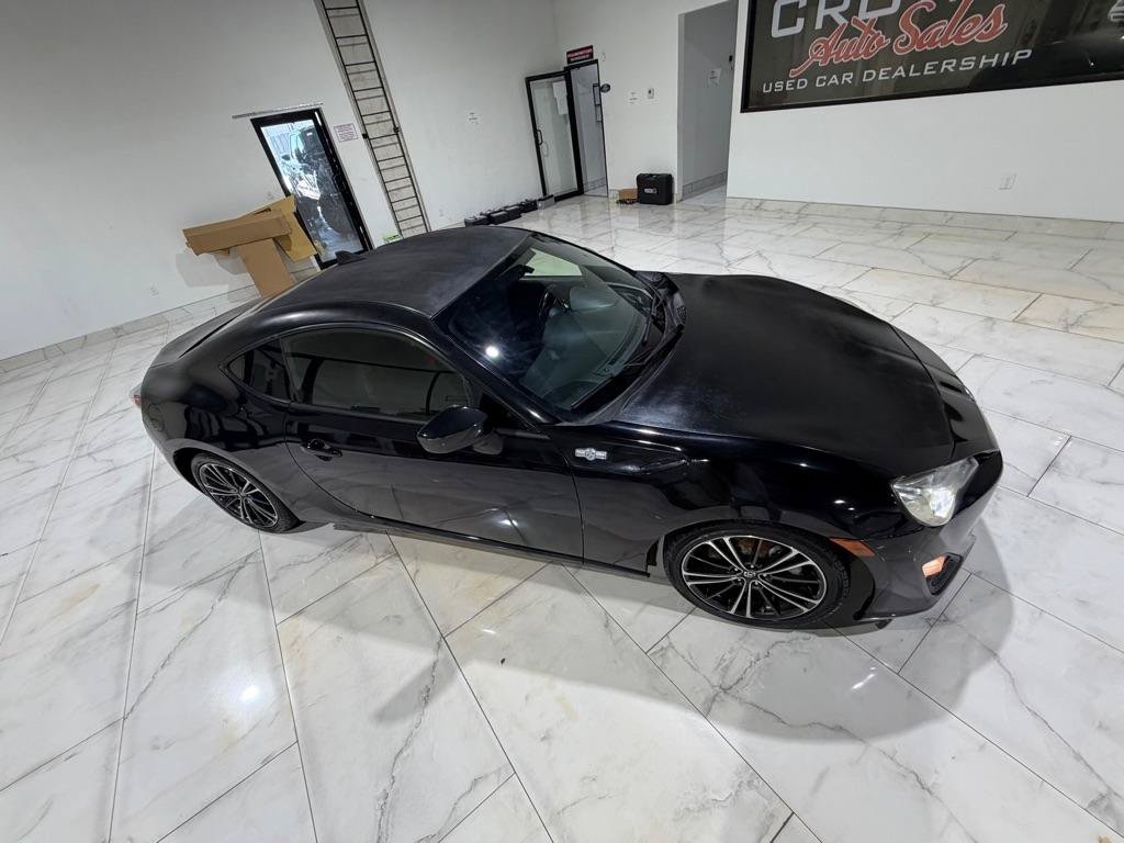 Used 2016 Scion FR-S RWD image 5