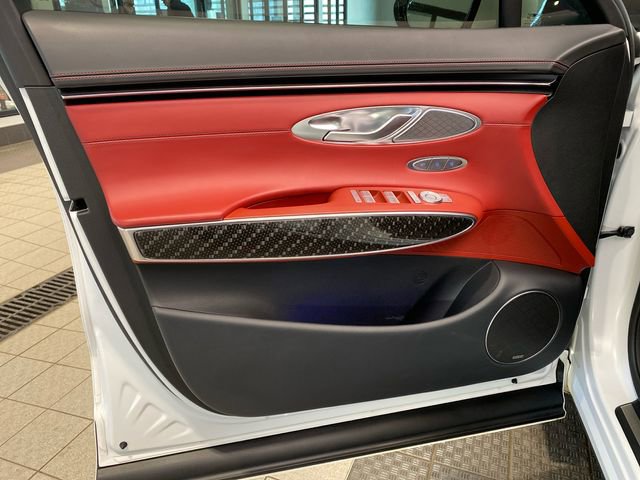 Used 2023 Genesis GV70 3.5T Sport w/ Sport Prestige Package image 10