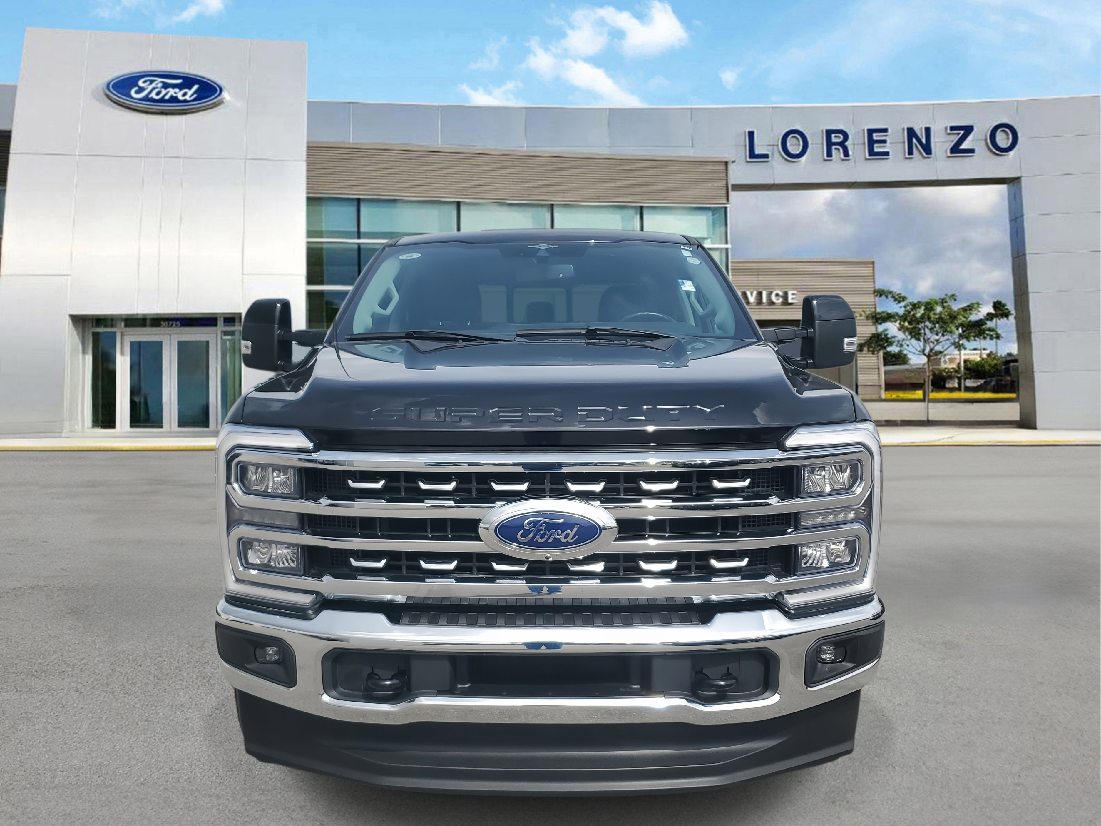 Used 2023 Ford F250 Lariat image 2