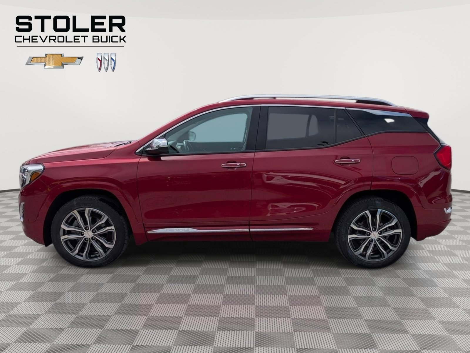 Used 2018 GMC Terrain Denali w/ Comfort Package AWD/4WD image 2