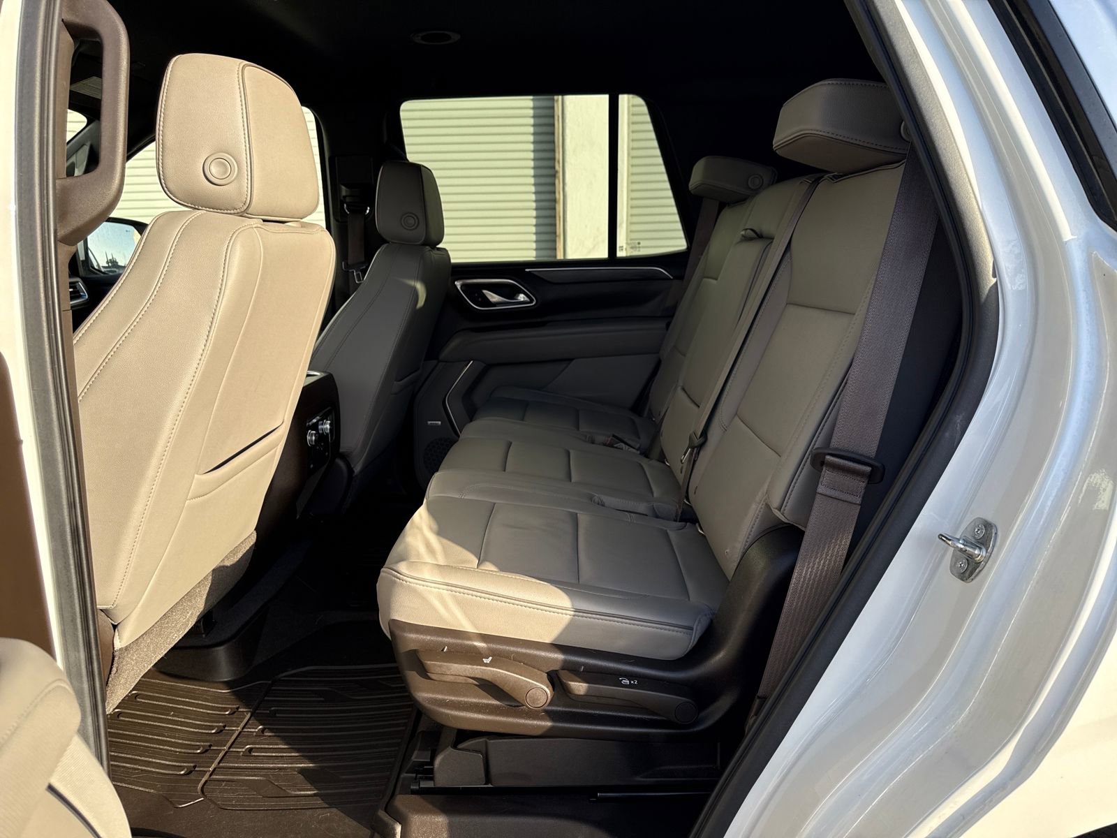 Used 2021 GMC Yukon SLT image 25