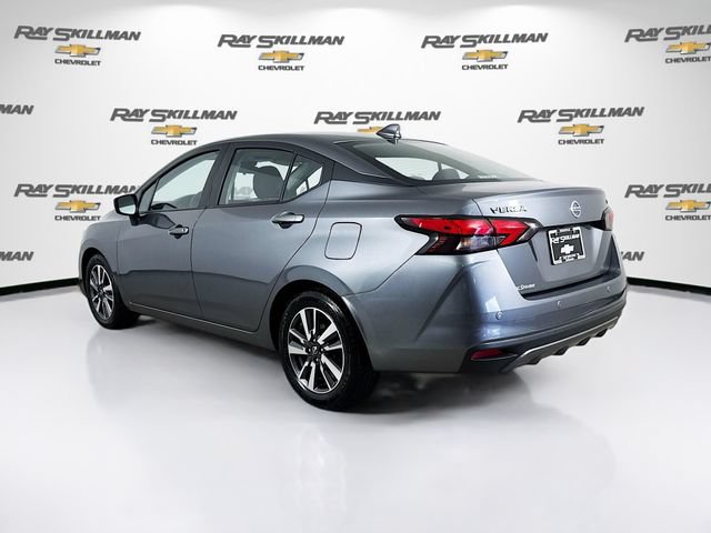 Used 2022 Nissan Versa SV FWD image 5