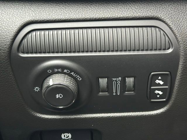 Used 2024 Jeep Wagoneer Series III w/ Premium Group I image 21