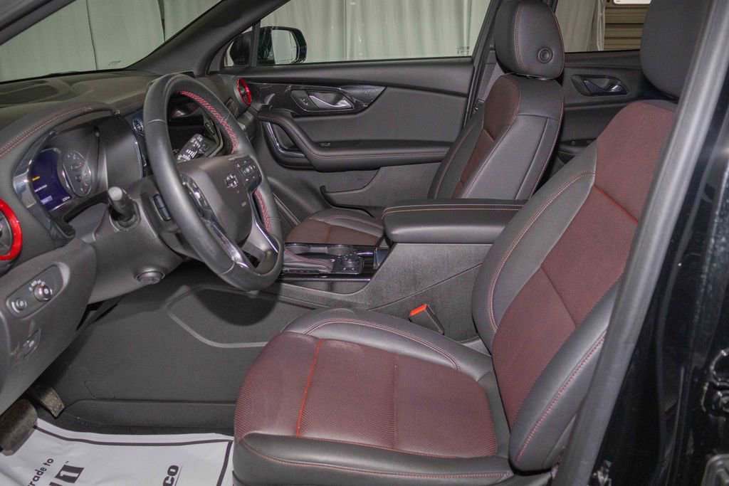 Certified 2024 Chevrolet Blazer RS w/ Driver Confidence II Package image 11