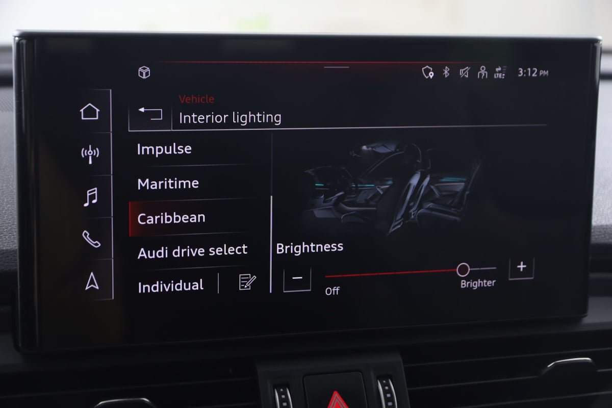 Used 2023 Audi SQ5 Prestige w/ Prestige Package AWD/4WD image 35