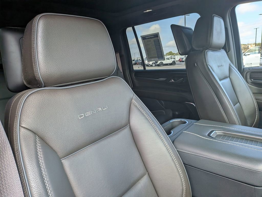 Certified 2023 GMC Yukon XL Denali w/ Denali Reserve Package image 30