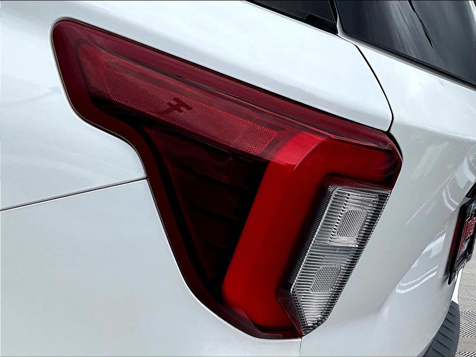 Used 2020 Ford Explorer ST w/ Premium Technology Package AWD/4WD image 23