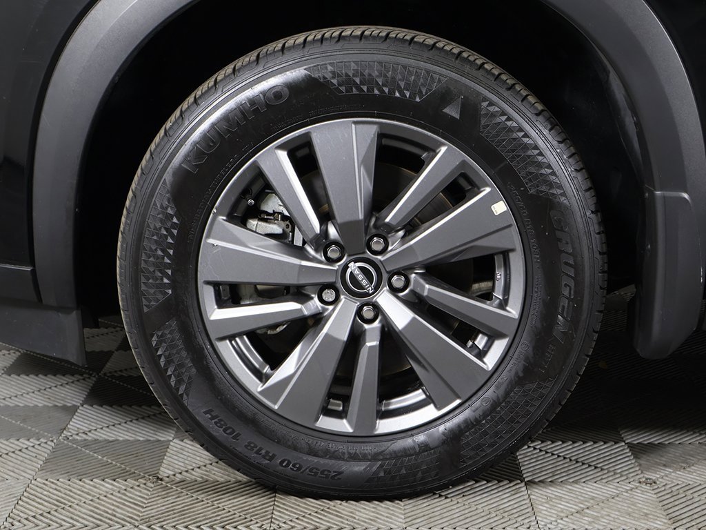 Used 2024 Nissan Pathfinder S image 18