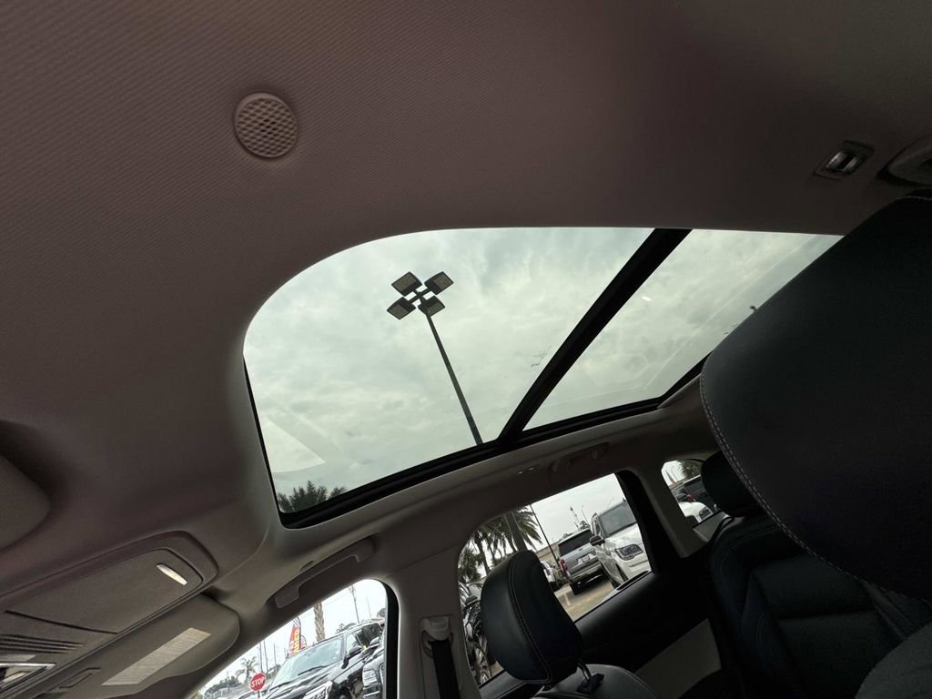 Used 2024 Lincoln Nautilus Premier w/ Equipment Group 102A image 29