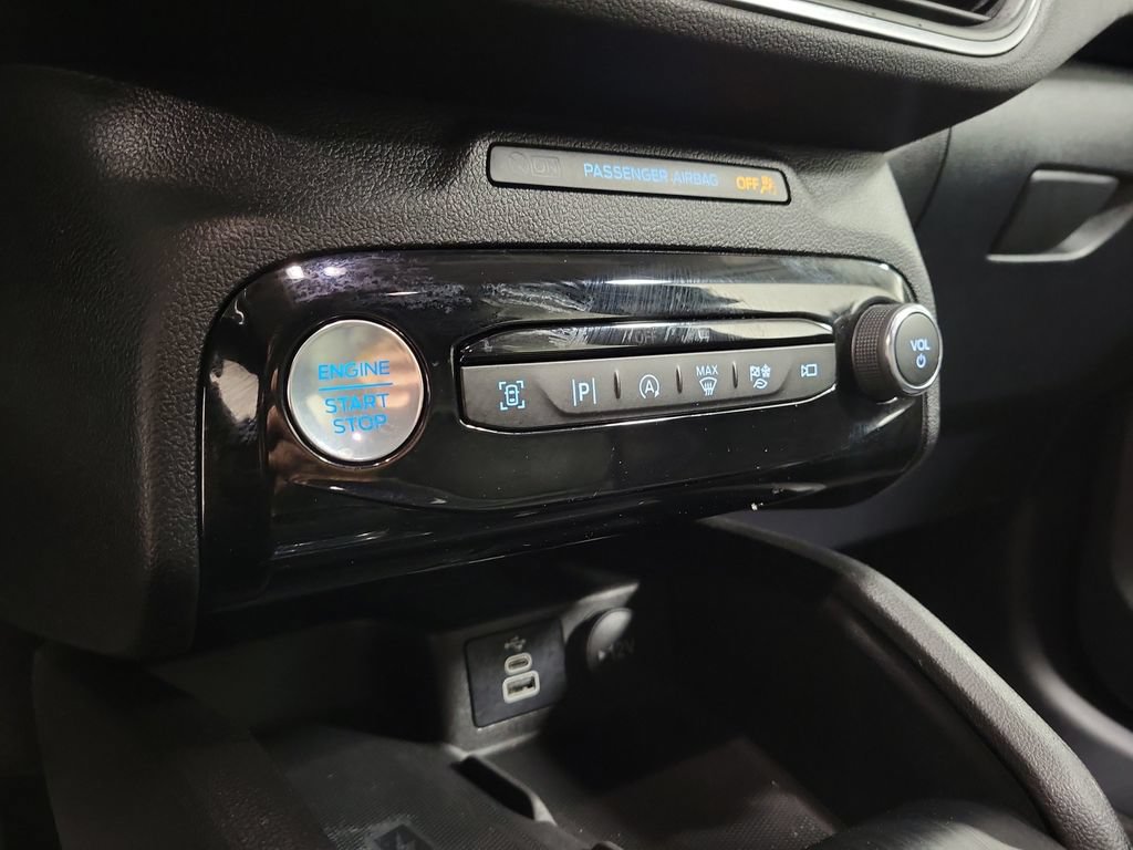 Used 2024 Ford Escape Platinum AWD/4WD image 18