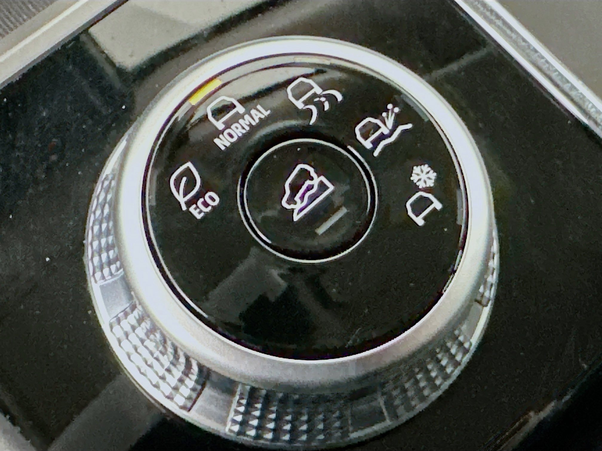 Used 2024 Mitsubishi Outlander SE image 26