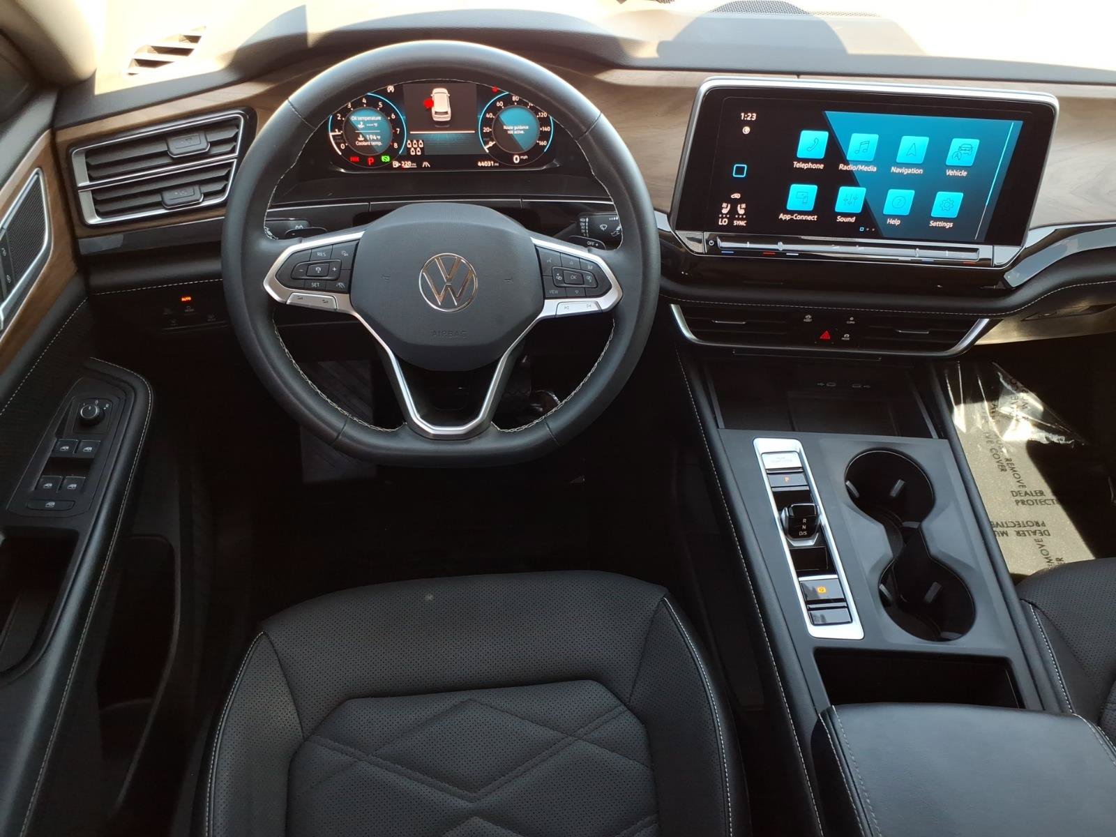 Certified 2024 Volkswagen Atlas SE AWD/4WD image 28