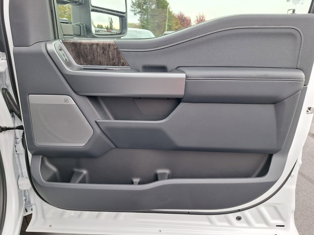 New 2026 Ford F350 Lariat image 16