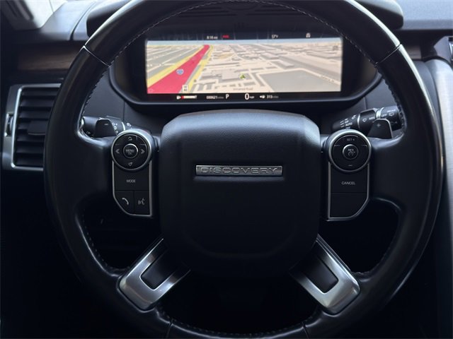 Used 2018 Land Rover Discovery HSE image 12