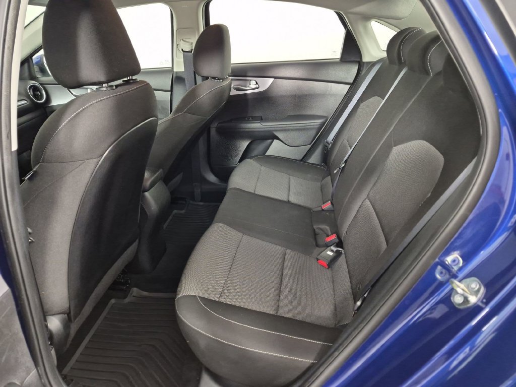 Used 2023 Kia Forte LXS w/ LXS Technology Package FWD image 30