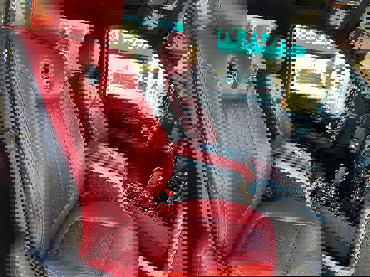 Used 2013 Ford F150 Limited image 39