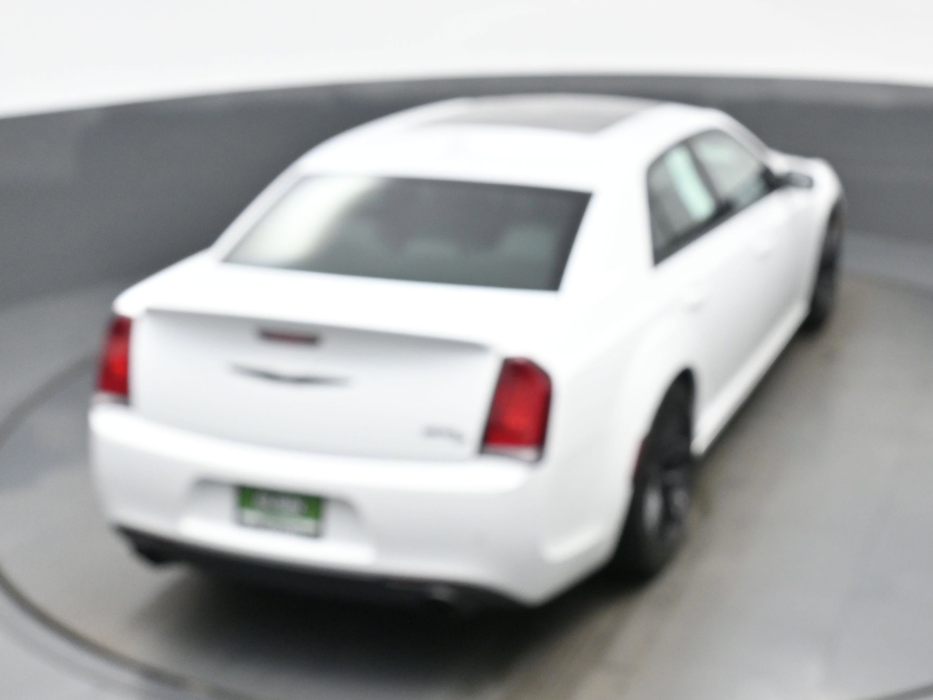 Used 2023 Chrysler 300 C image 37