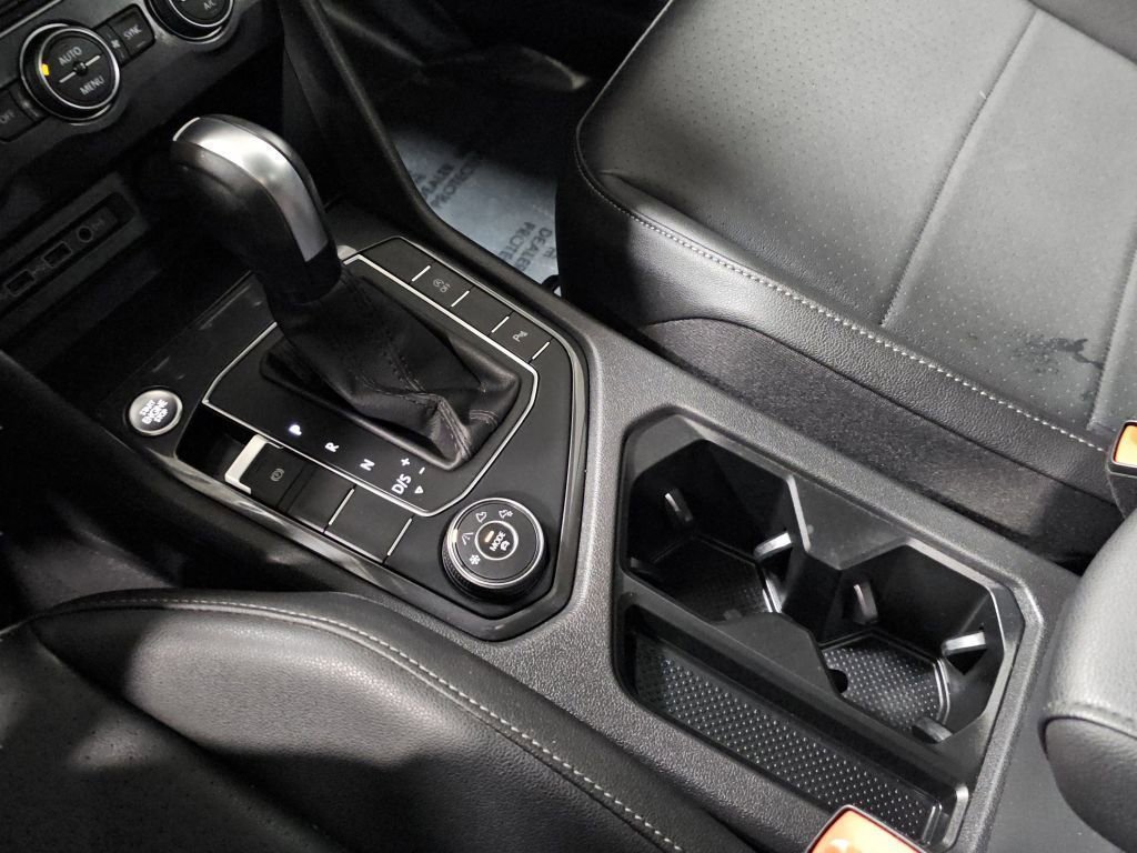 Used 2020 Volkswagen Tiguan SEL image 34