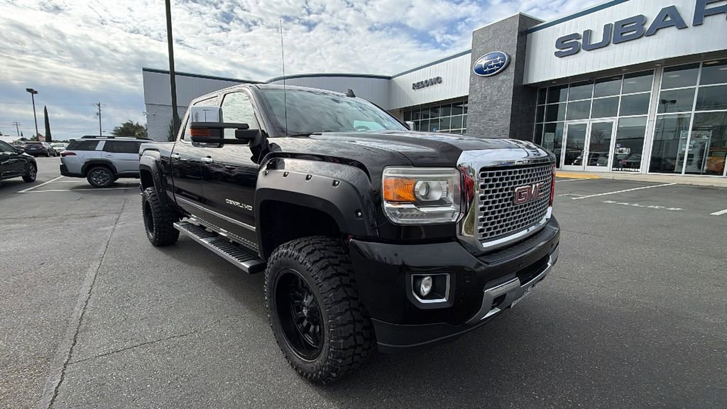 Used 2015 GMC Sierra 2500 Denali w/ Suspension Package, Off-Road image 2