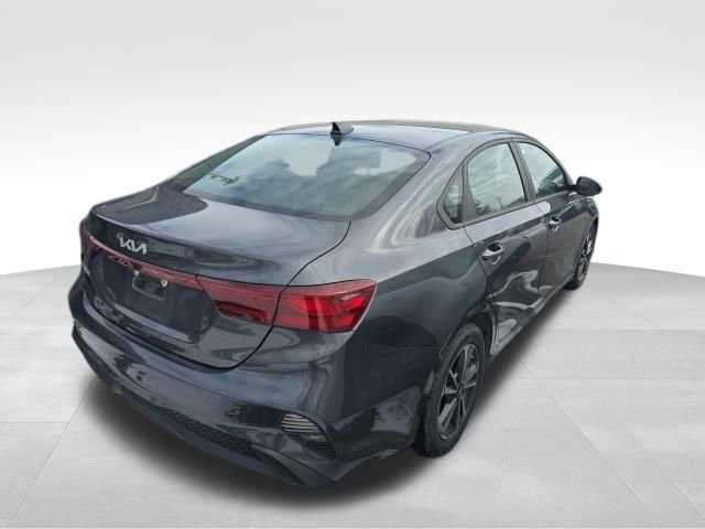 Used 2024 Kia Forte LXS image 5