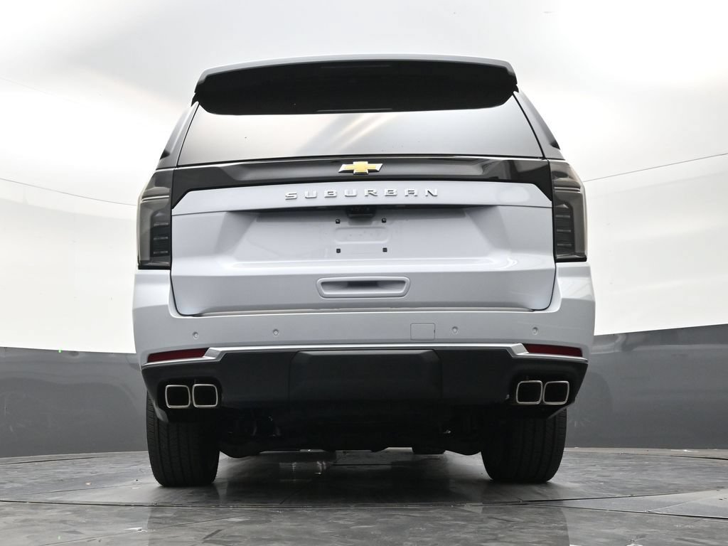 Used 2026 Chevrolet Suburban High Country AWD/4WD image 22