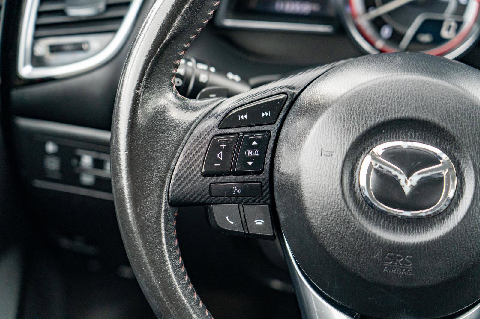 Used 2014 MAZDA MAZDA3 s Touring FWD image 19