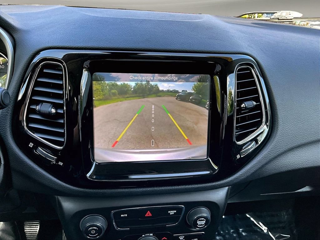 Used 2019 Jeep Compass Limited AWD/4WD image 17