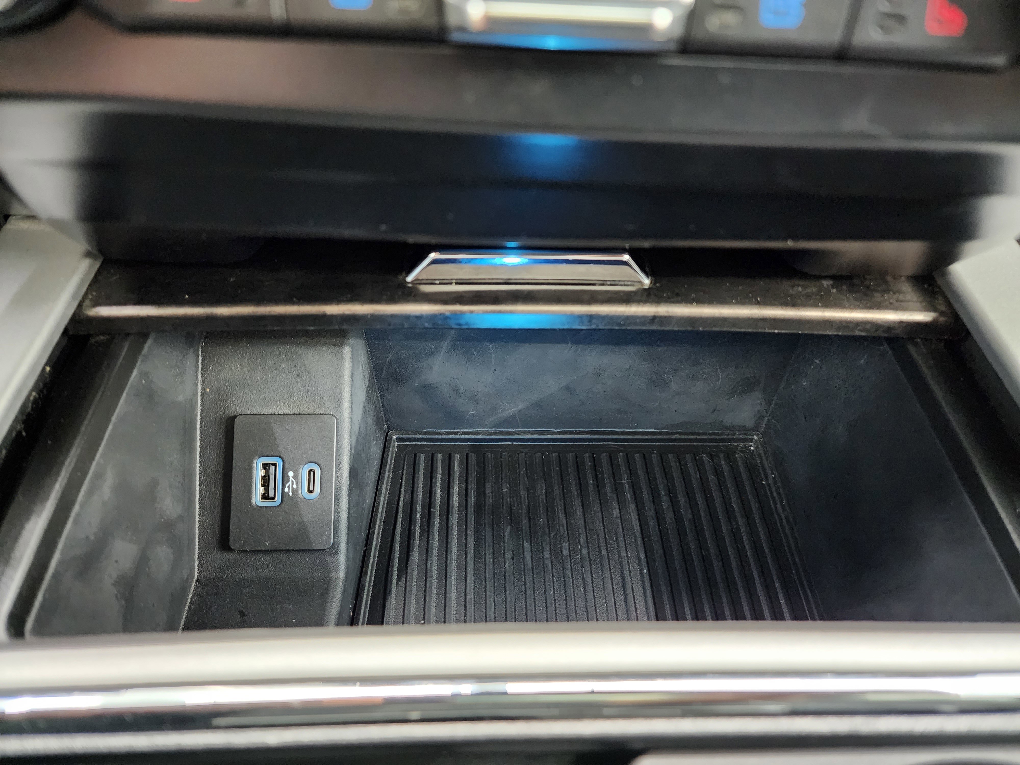 Used 2022 Ford F350 Lariat image 57